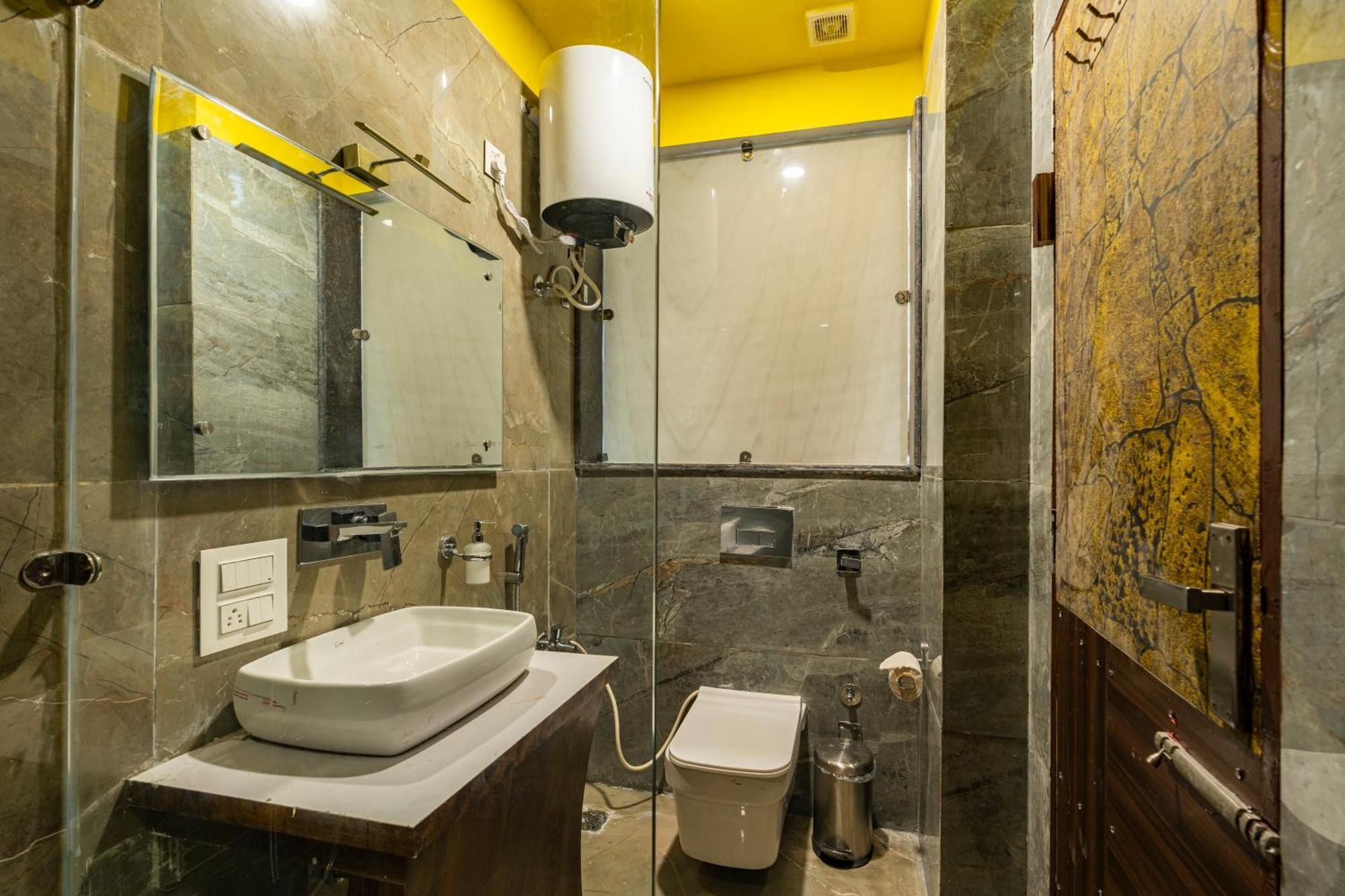 The Hosteller Mcleodganj, Mall Road McLeod Ganj Exteriör bild